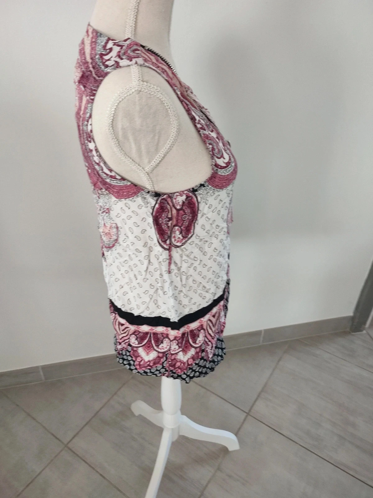 Women's sleeveless top size L – photo 3